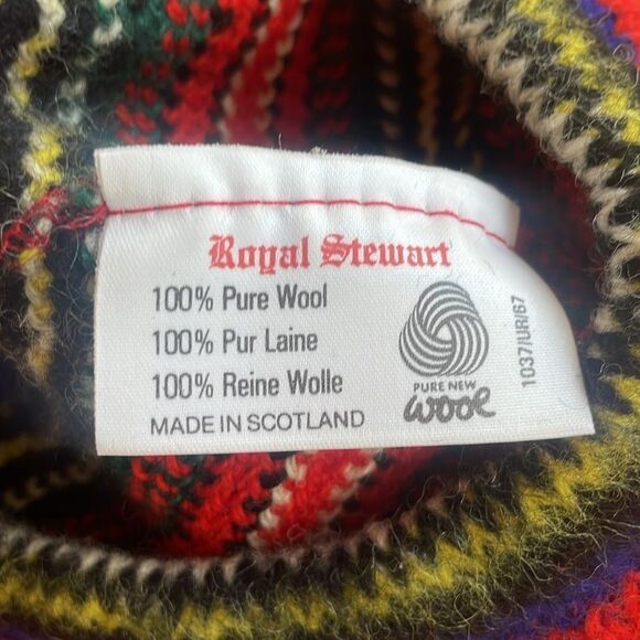 Hand-Knitted Scottish Beret Hat Royal Stewart 100% Pure Wool Red Green - Picture 3 of 6